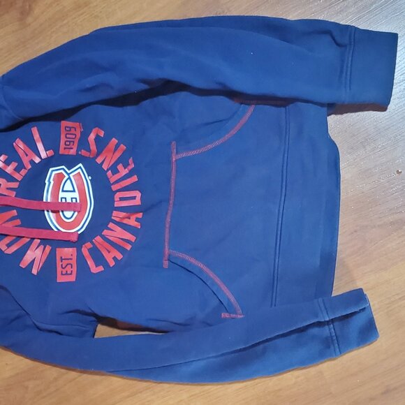 Everything is 10$ Size Sm or 2 - Picture 7 of 16